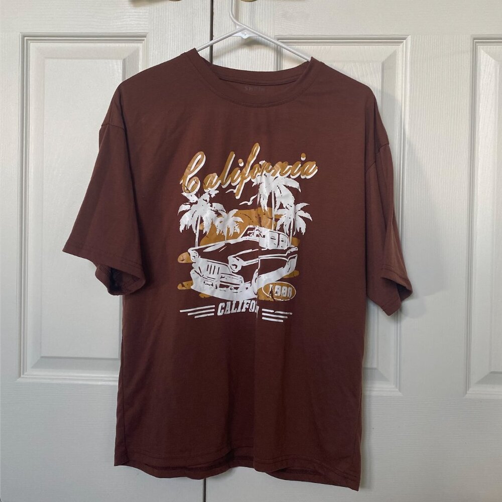 Brown oversized graphic t-shirt California